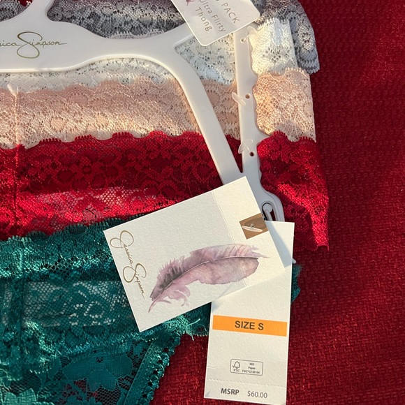 Jessica Simpson Lace 5 pack Thong - Picture 4 of 4